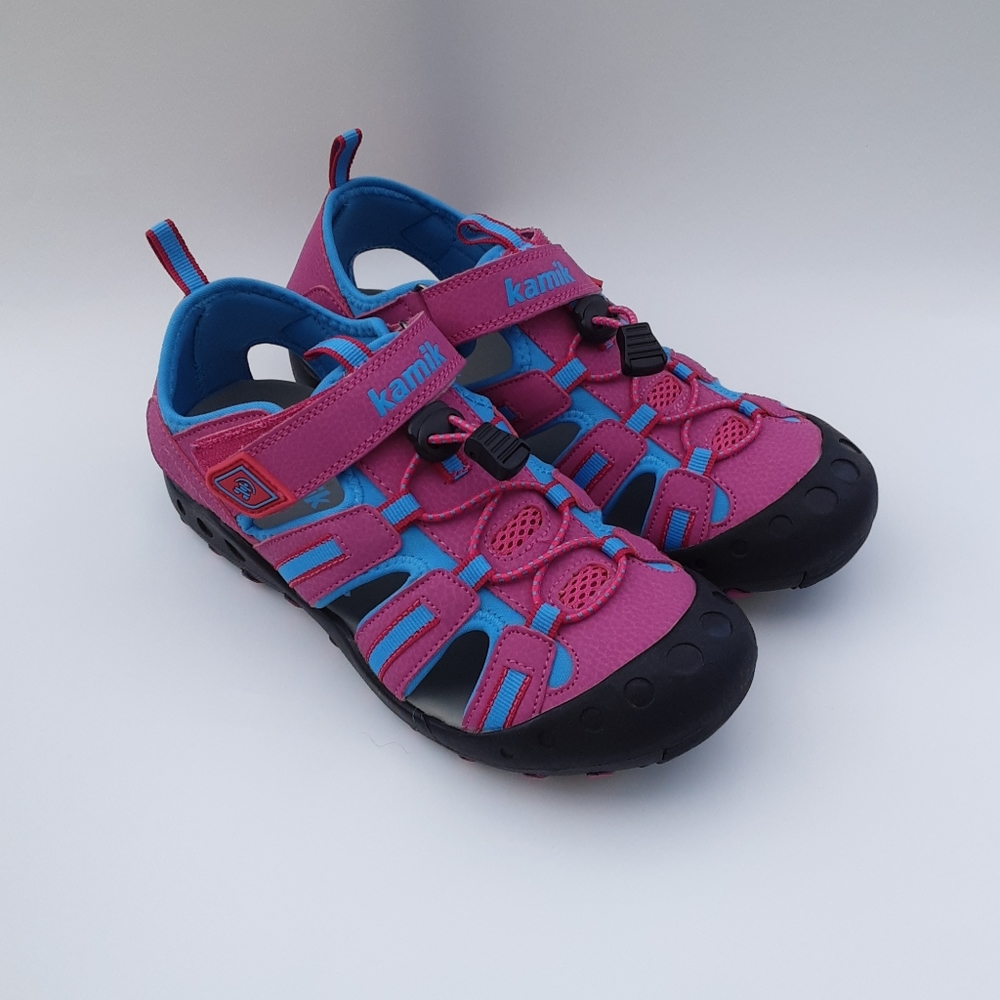 Kamik crab magenta water shoes big girl size 6